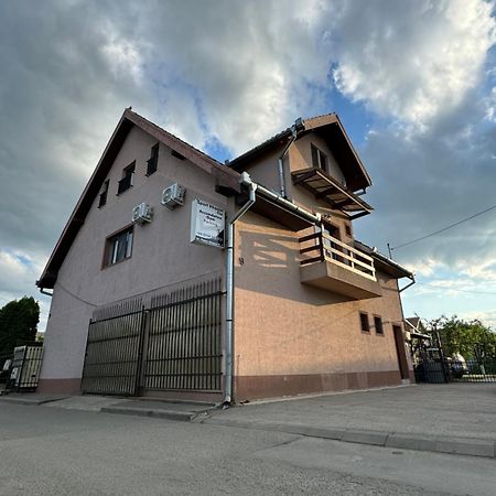 Sport Hostel Cluj Экстерьер фото