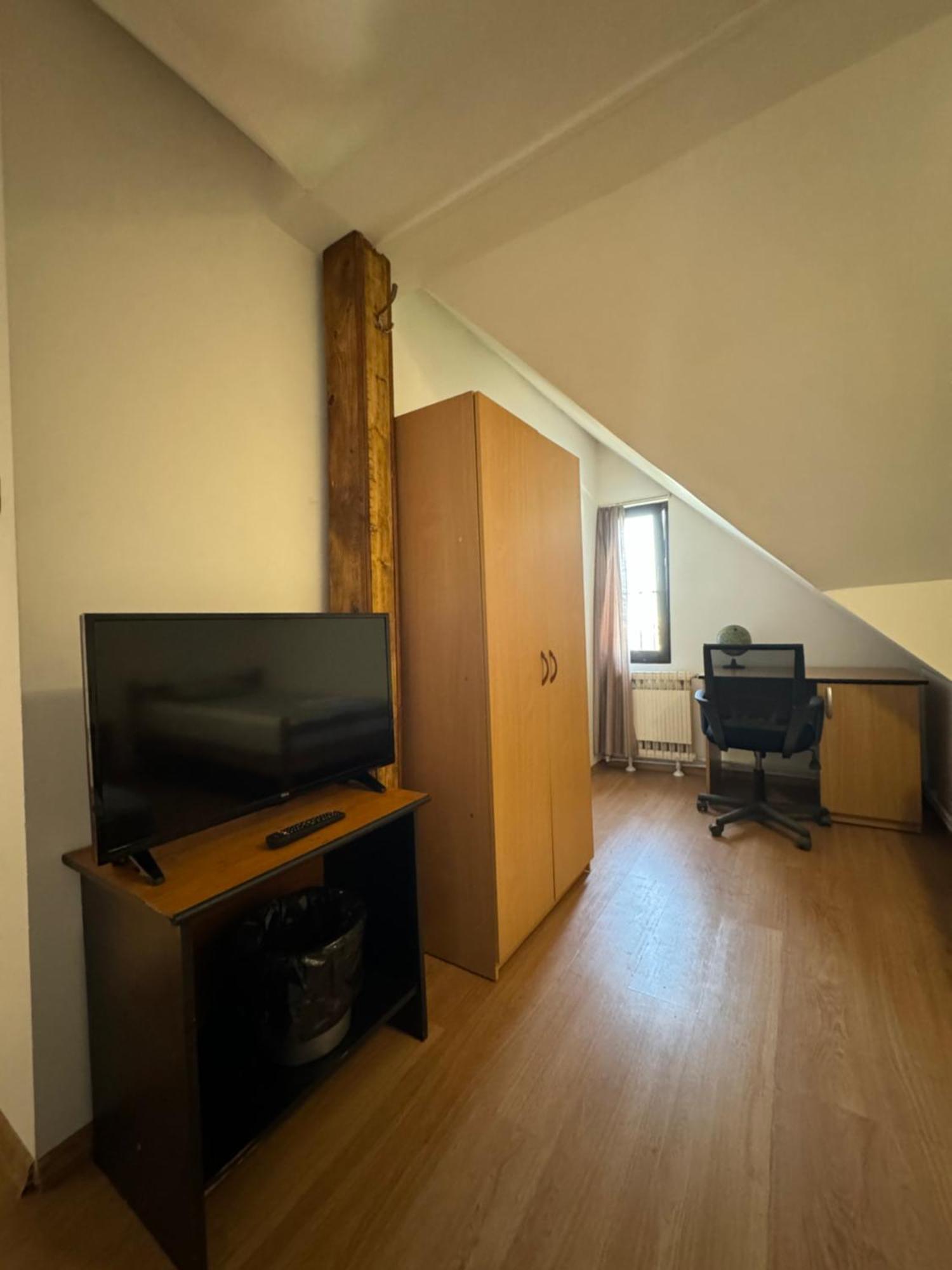 Sport Hostel Cluj Экстерьер фото